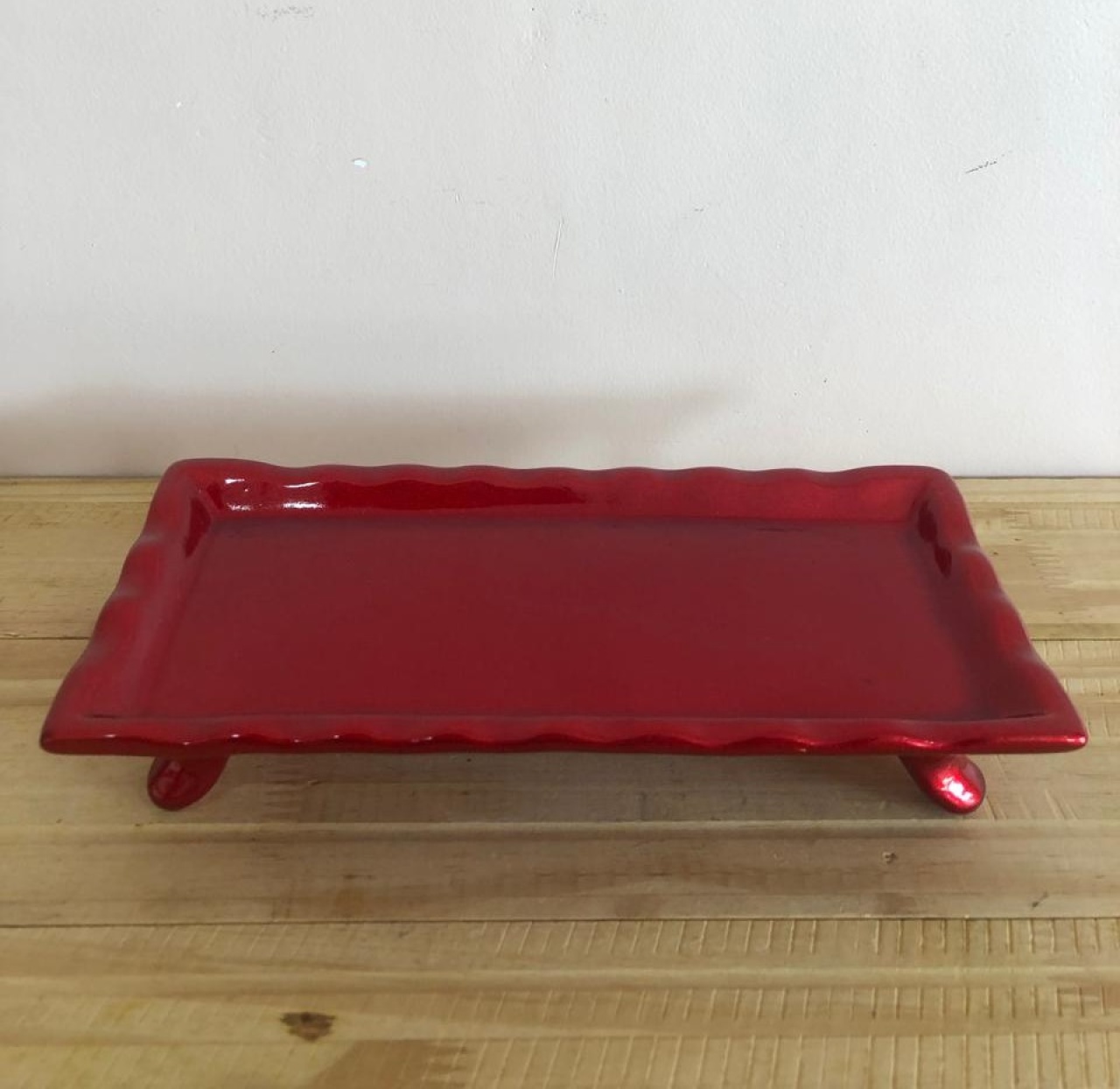 Bandeja Retangular Rendada C/ Pés de Cerâmica Vermelha (25Cm) - Selminha Lokfest