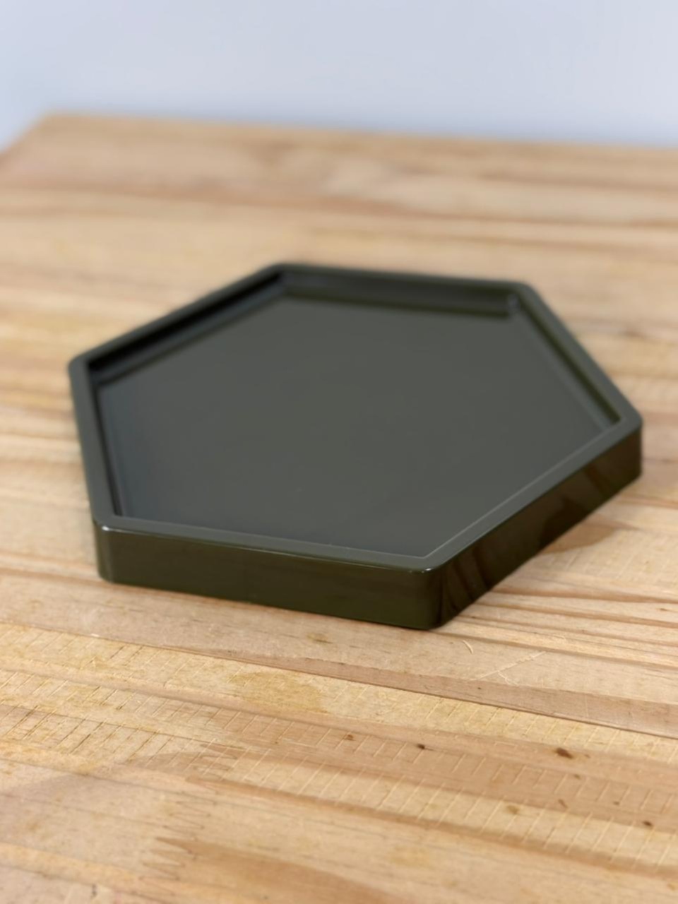 Bandeja Sextavada Plástica Verde Eucalipto G (18X20) - Selminha Lokfest