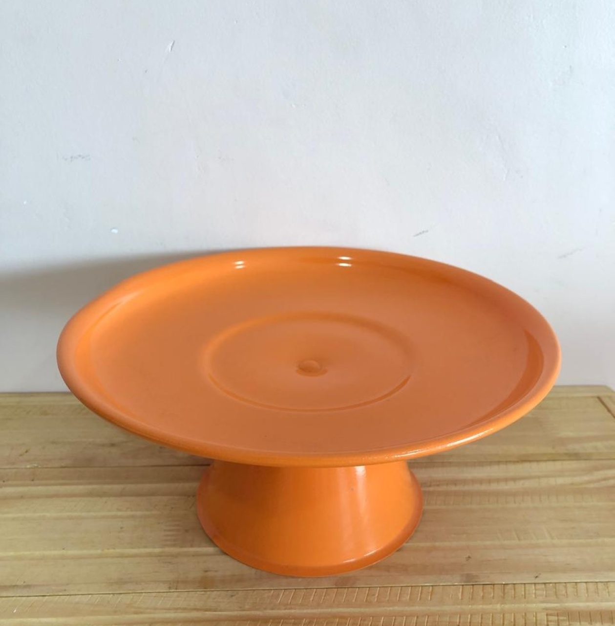 Bandeja Redonda de Alumínio Laranja M (25X11) - Selminha Lokfest