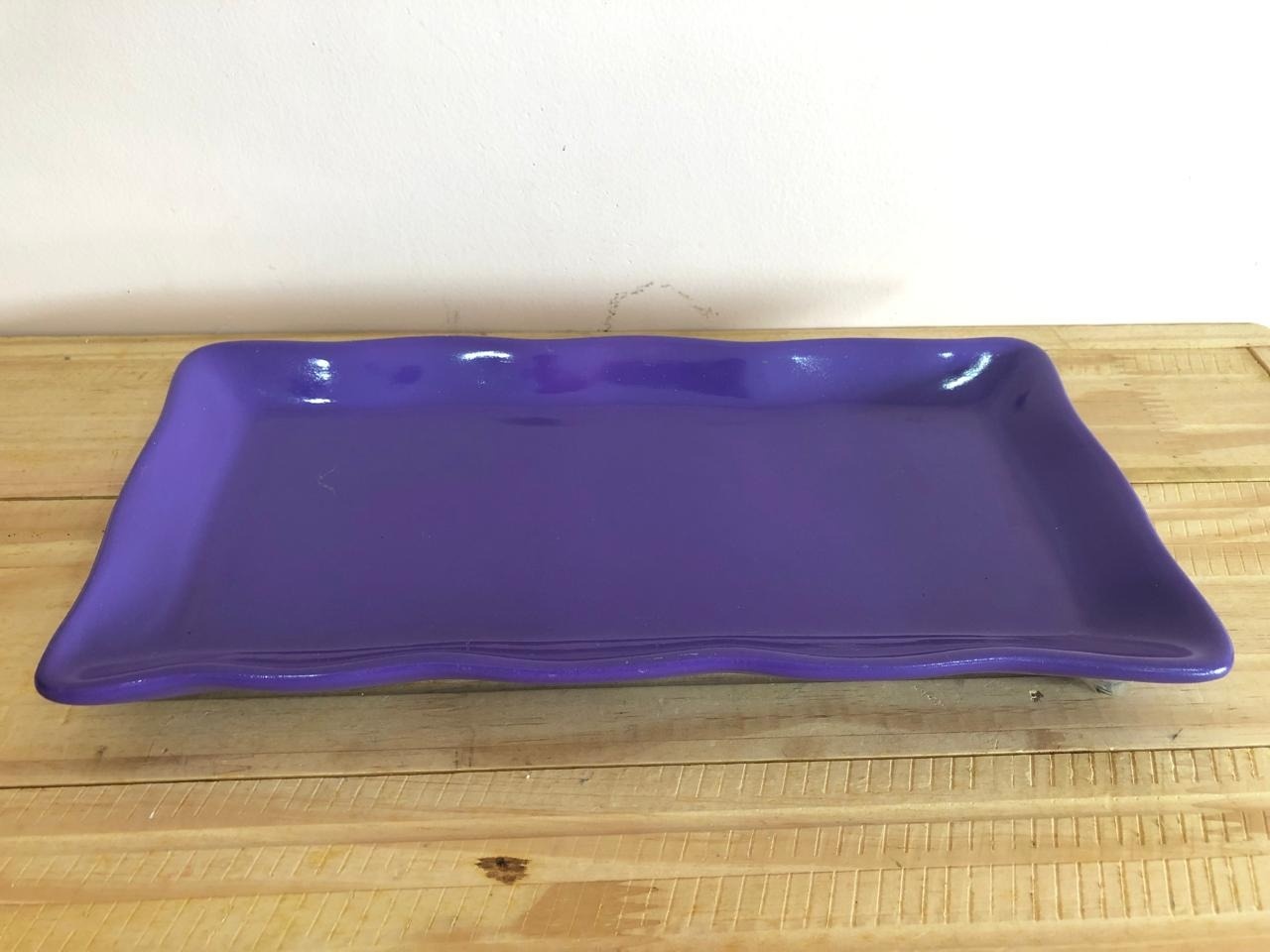 Bandeja Retangular Rendada de Cerâmica Roxa (30Cm) - Selminha Lokfest