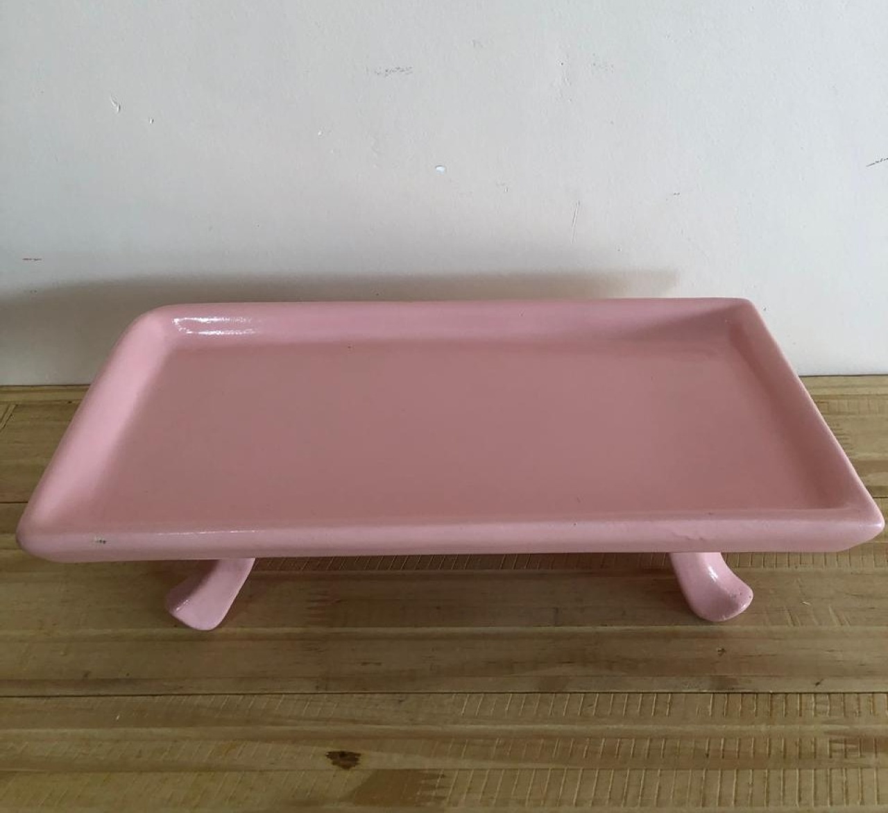 Bandeja Retangular C/ Pés de Cerâmica Rosa Bebê (30Cm) - Selminha Lokfest