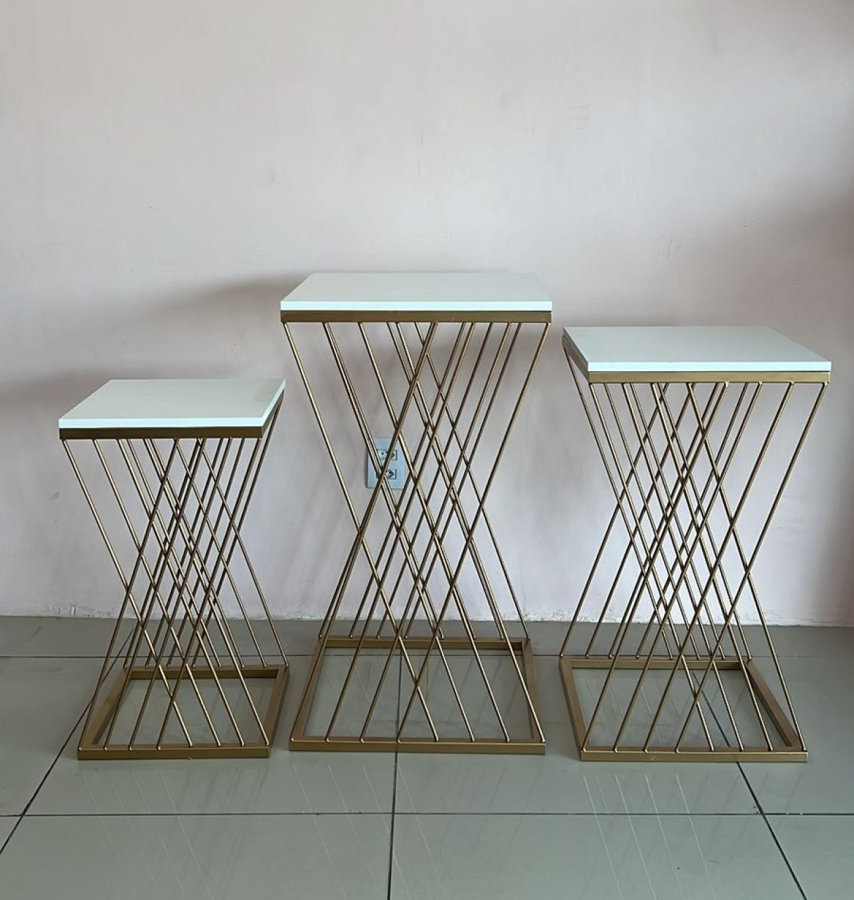 Trio de Mesas de Ferro Quadradas Trançadas - Selminha Lokfest