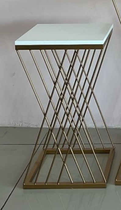 Mesa de Ferro Quadrada Trançada Pequena - Selminha Lokfest