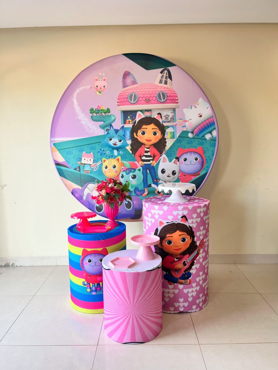 Kit Festa/ Casa Magica Gabi - Andréa Marques Pegue e Montehttps://loquefacil.com/orders/panel