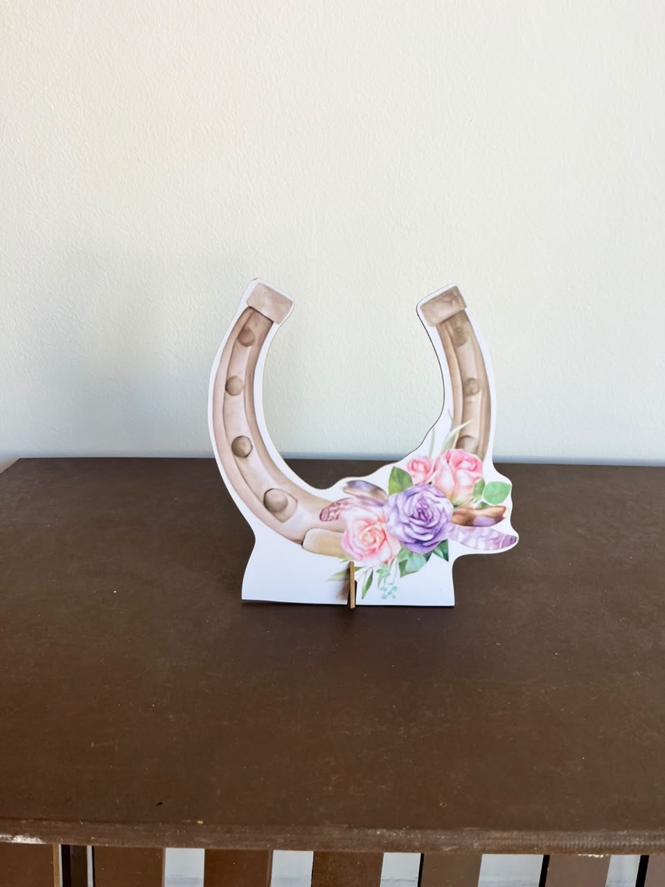 Display Ferradura C/Rosas - Andréa Marques Pegue e Montehttps://loquefacil.com/orders/panel