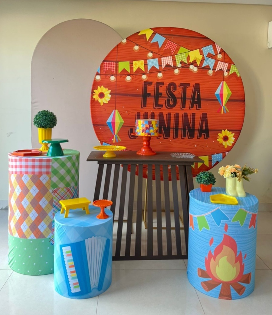 Kit Master Festa Junina - Andréa Marques Pegue e Montehttps://loquefacil.com/orders/panel