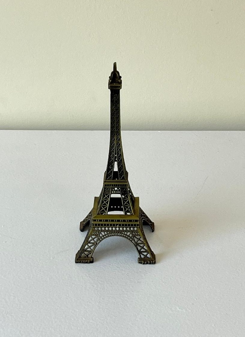 Torre Eiffel - Andréa Marques Pegue e Monte