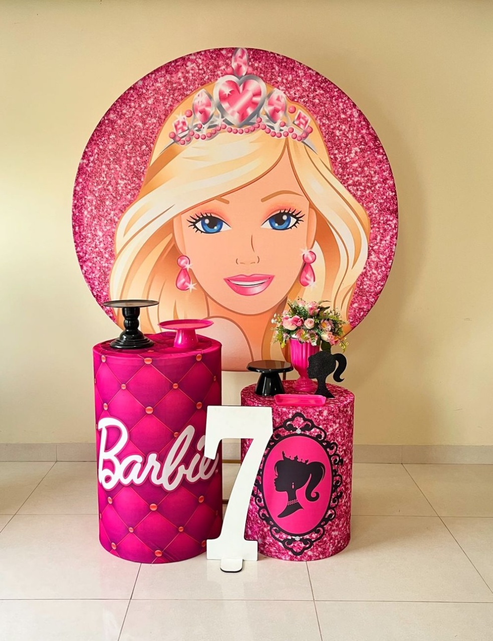 Bolinho Barbie - Andréa Marques Pegue e Monte