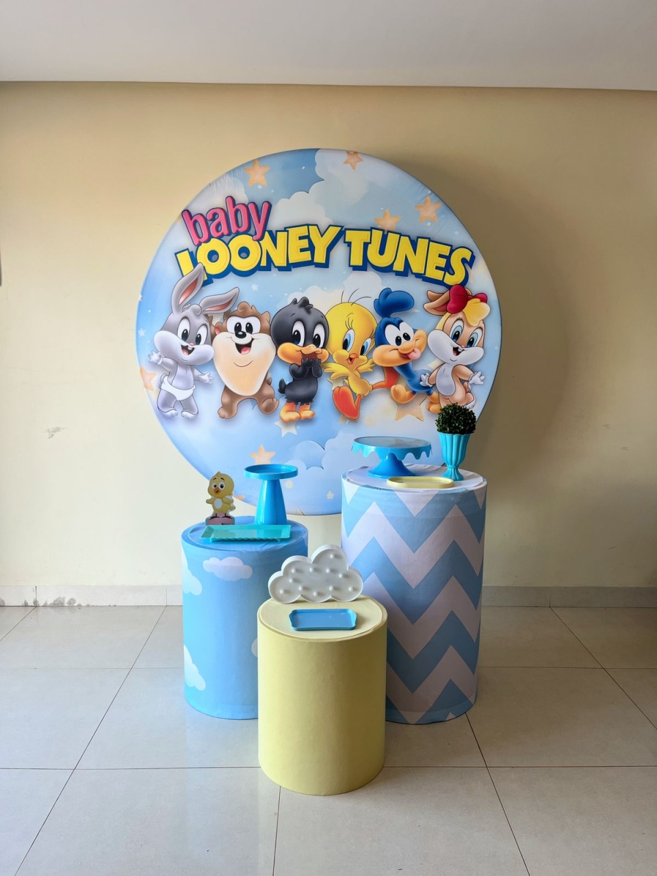 Kit Festa Looney Tunes - Andréa Marques Pegue e Montehttps://loquefacil.com/orders/panel