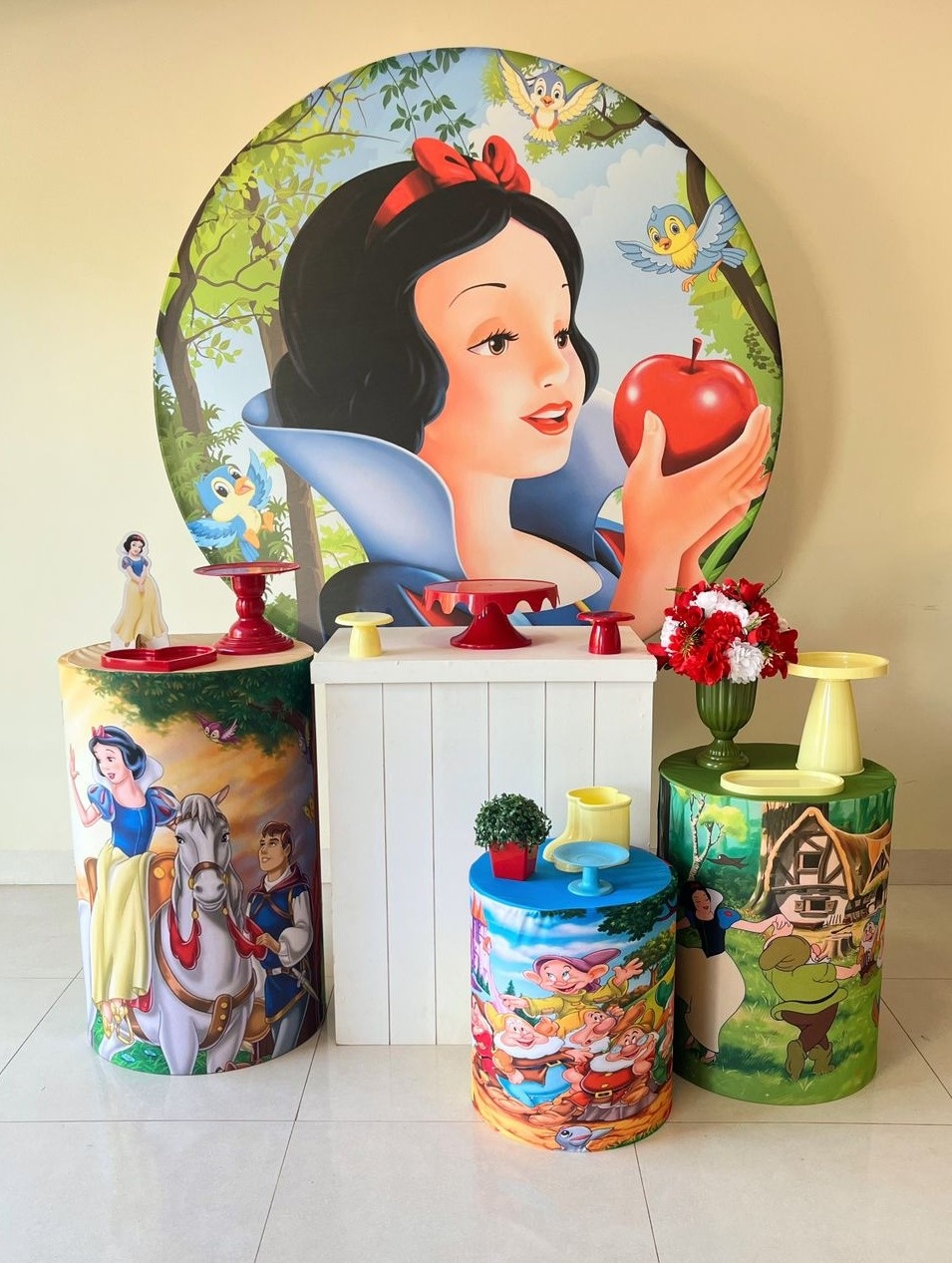 Big Branca de Neve - Andréa Marques Pegue e Monte