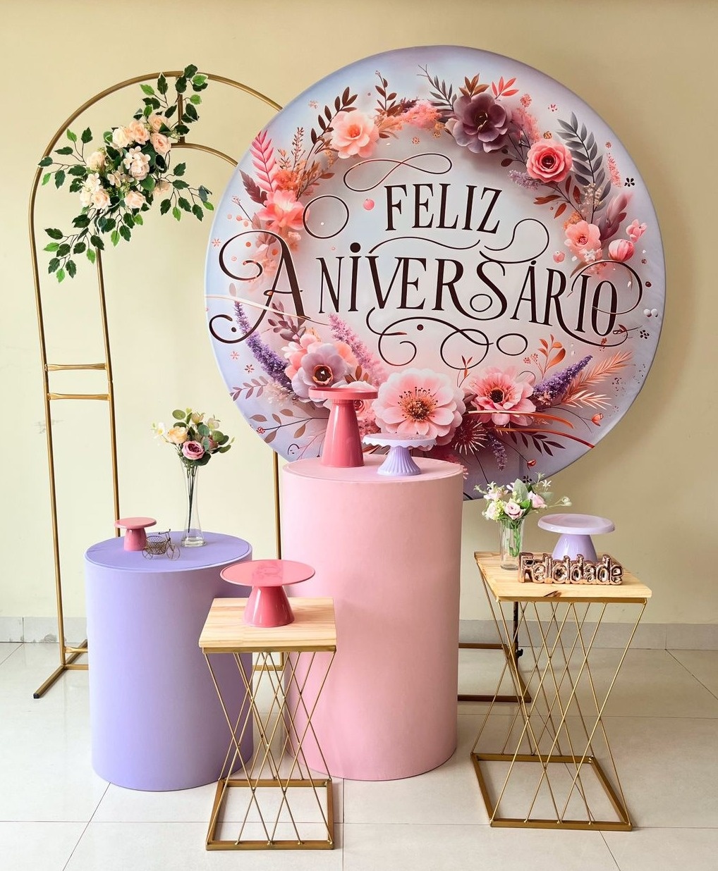 Ouro Feliz Aniversário - Andréa Marques Pegue e Monte