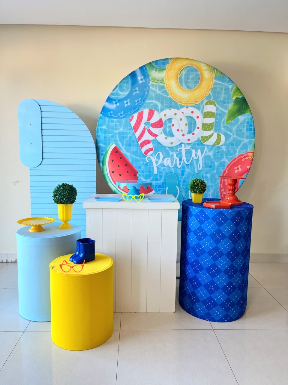 Kit Master Pool Party/ Azul - Andréa Marques Pegue e Montehttps://loquefacil.com/orders/panel