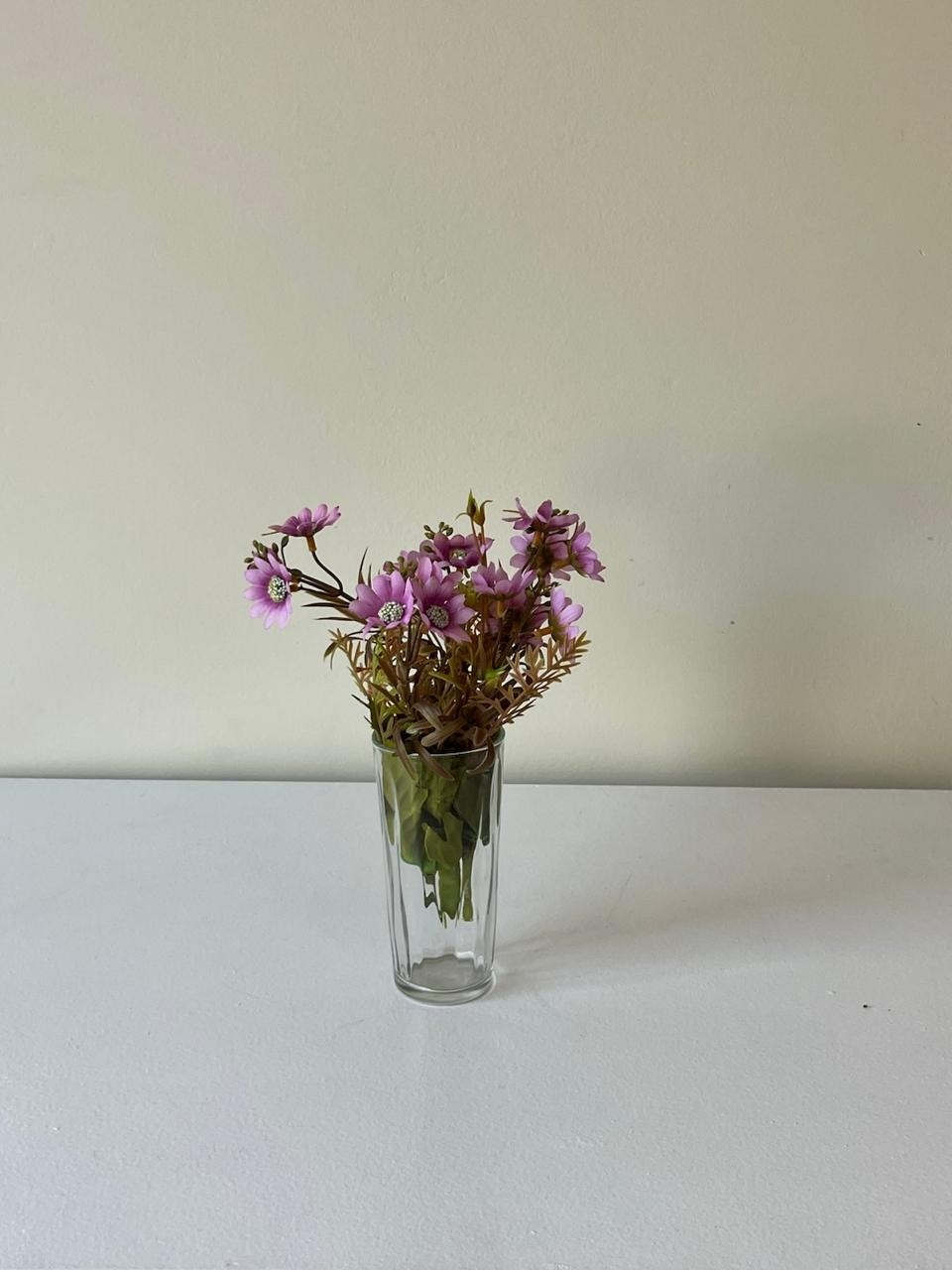 Vaso P Vidro C/ Flores - Andréa Marques Pegue e Monte
