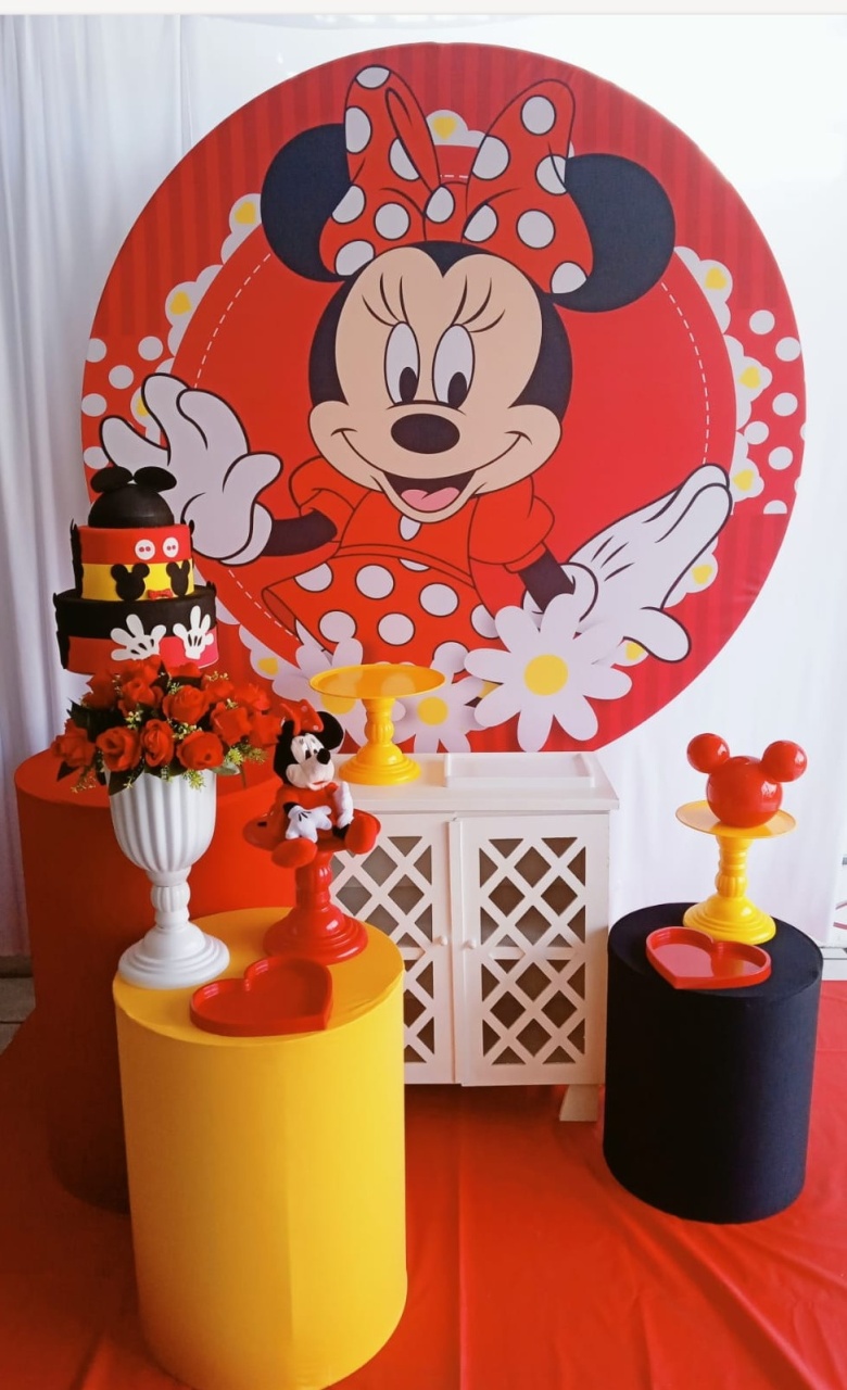 Minie Vermelha 1 - Cia da Festa