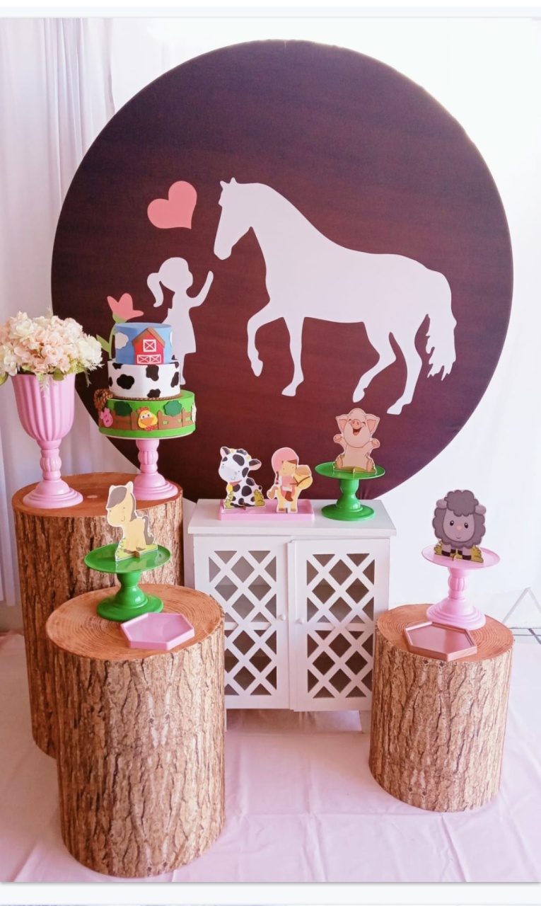 A Menina E O Cavalo 1 - Cia da Festa