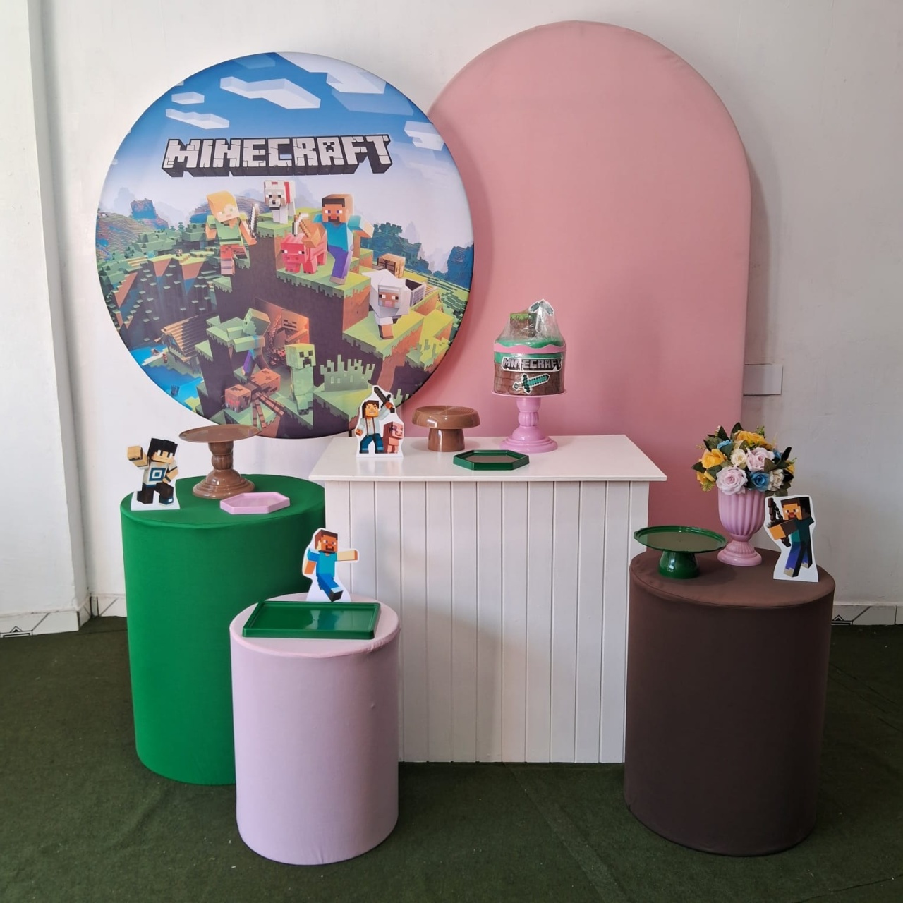 Minecraft Menina Ouro  - Up festas pague e monte 