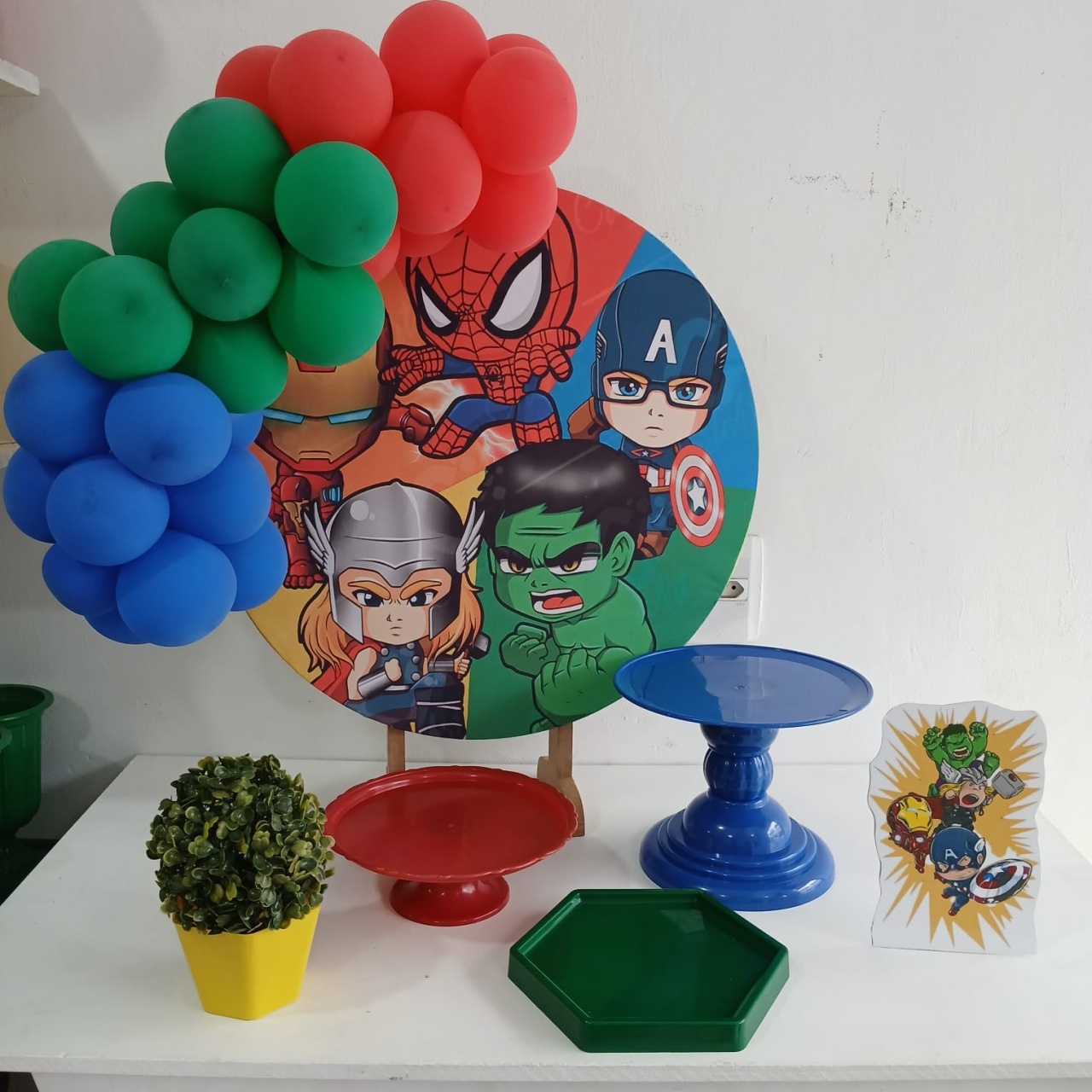  Vingadores Cute Mesa   - Up festas pague e monte 