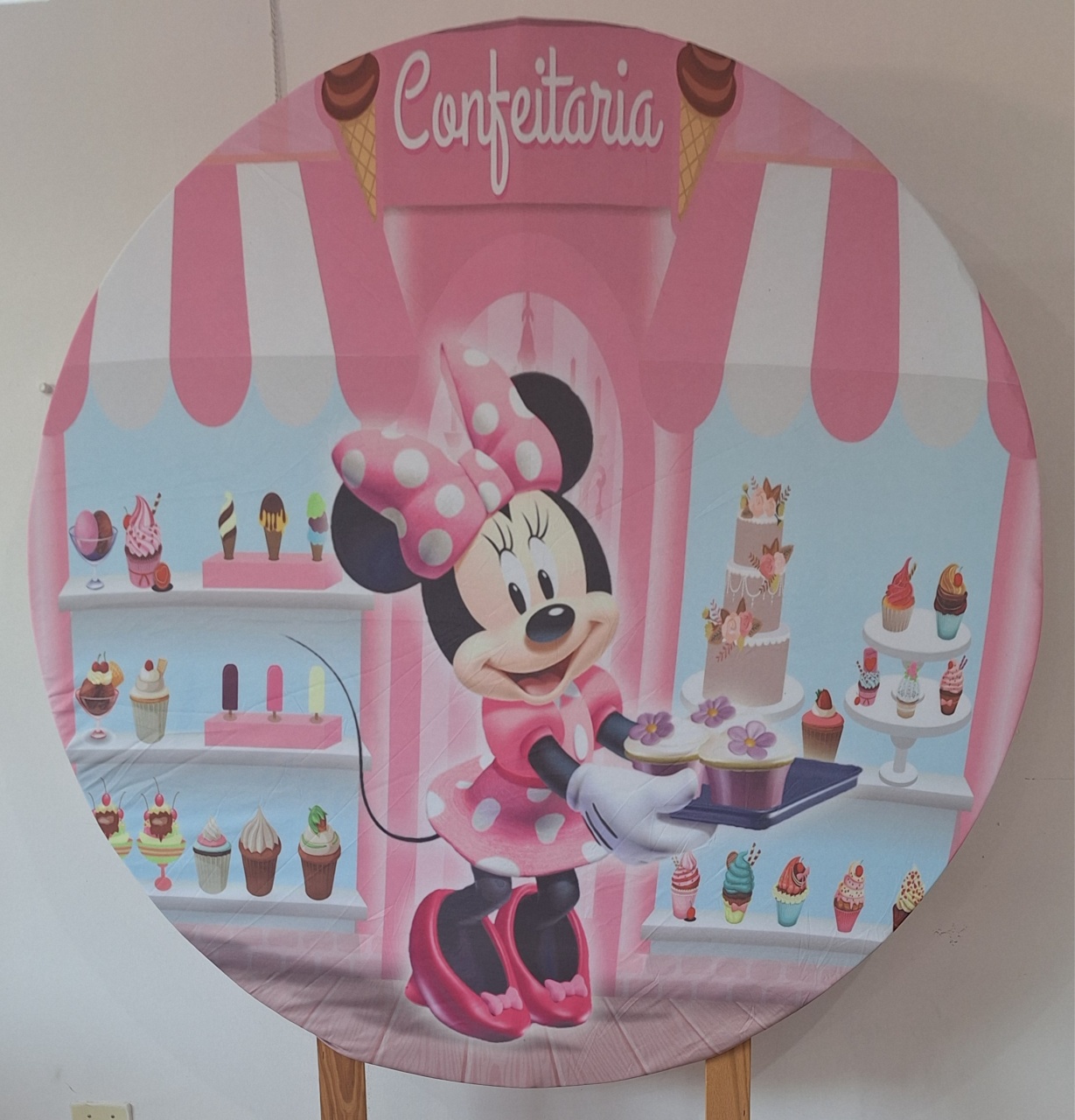 Painel Minney Confeitaria - SonikaDecoracaohttps://wa.me/message/Q2BS5PB4ZSIYH1