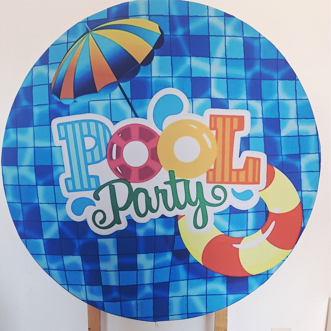 Painel Pool Party - SonikaDecoracaohttps://wa.me/message/Q2BS5PB4ZSIYH1