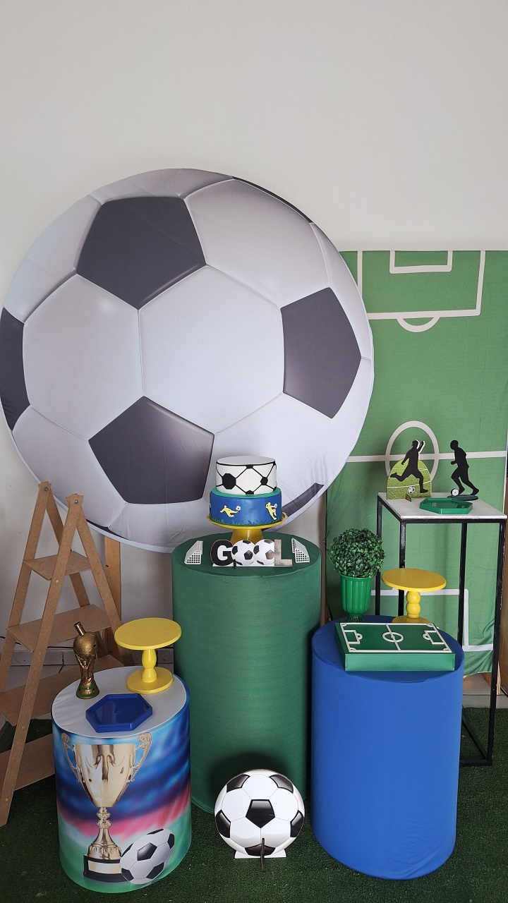 Kit Futebol Bola/Campo - SonikaDecoracaohttps://wa.me/message/Q2BS5PB4ZSIYH1