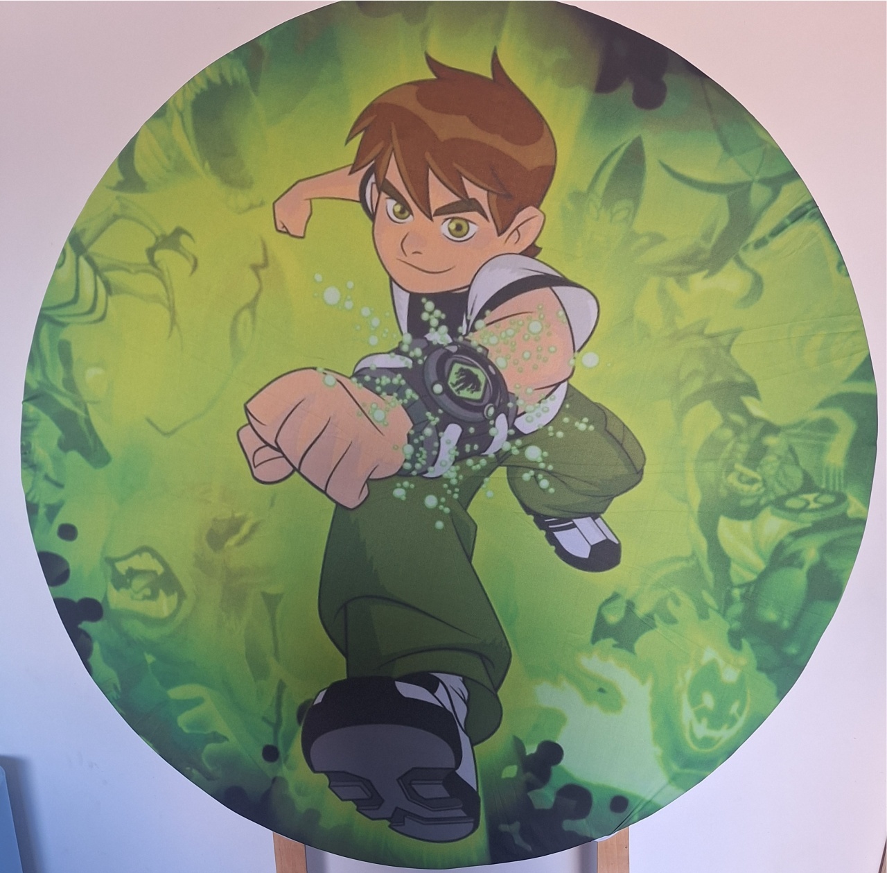 Painel Ben 10 - SonikaDecoracaohttps://wa.me/message/Q2BS5PB4ZSIYH1