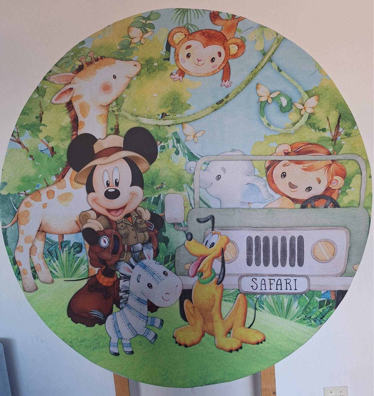 Painel Mickey Safary - SonikaDecoracaohttps://wa.me/message/Q2BS5PB4ZSIYH1