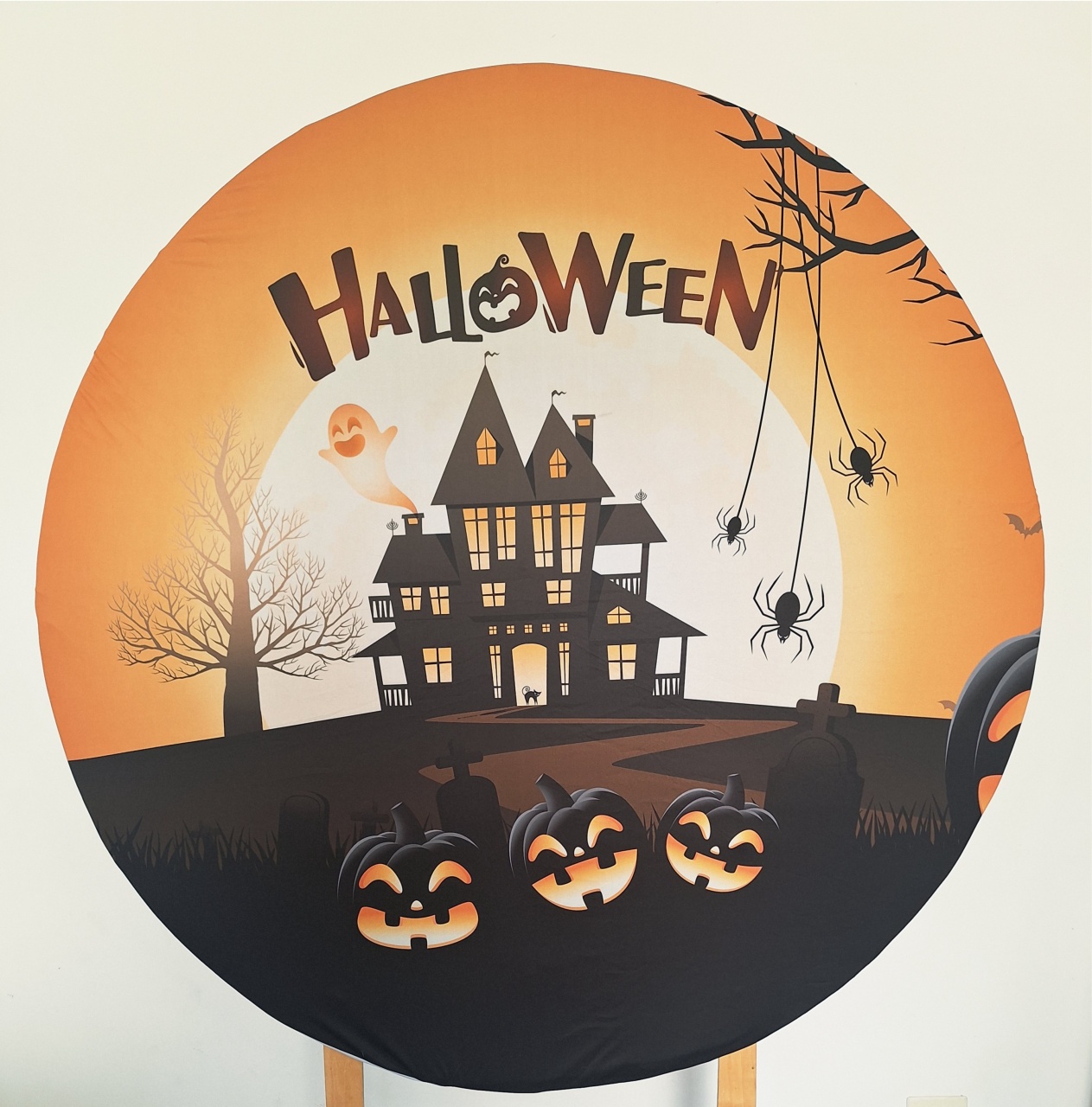 Painel Halloween Ar🕷 - SonikaDecoracaohttps://wa.me/message/Q2BS5PB4ZSIYH1