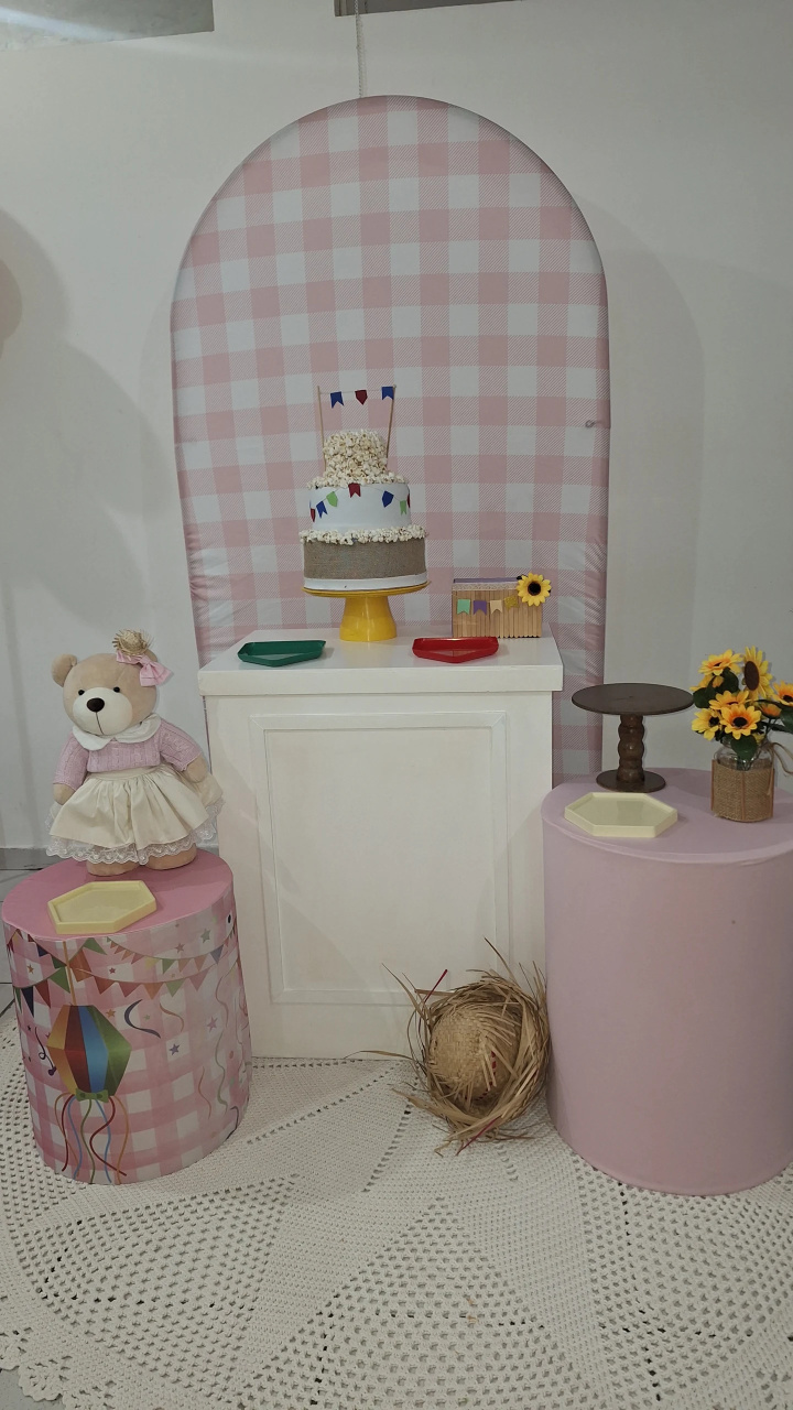 Festa Junina Chapeu Rosa 3 - SonikaDecoracaohttps://wa.me/message/Q2BS5PB4ZSIYH1