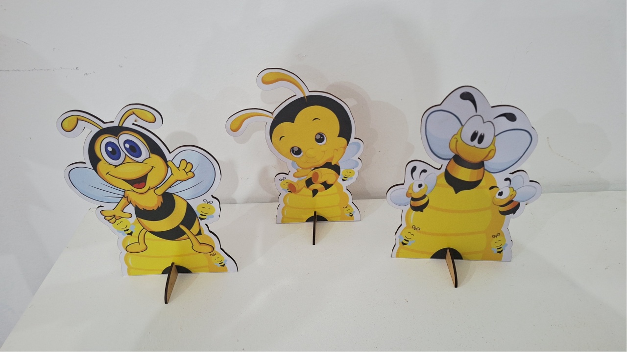 Display Abelhinha - SonikaDecoracaohttps://wa.me/message/Q2BS5PB4ZSIYH1