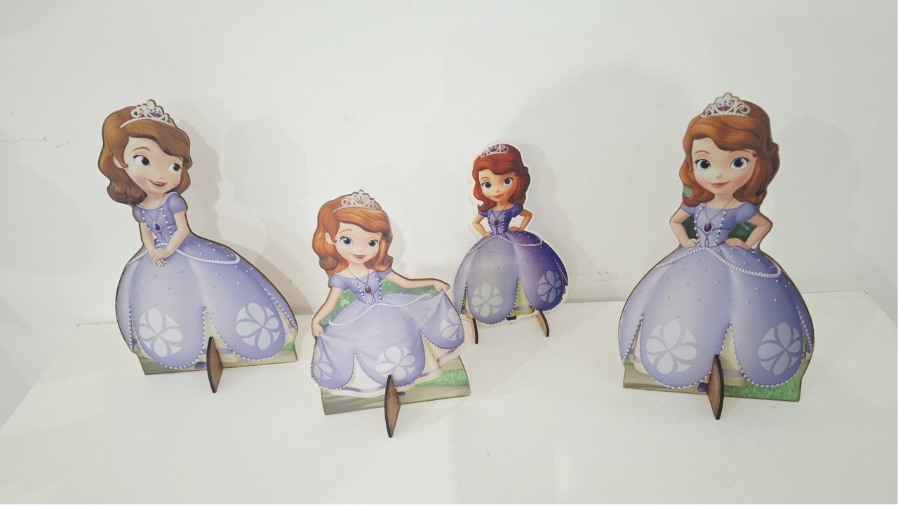 Display Princesa Sofia - SonikaDecoracaohttps://wa.me/message/Q2BS5PB4ZSIYH1