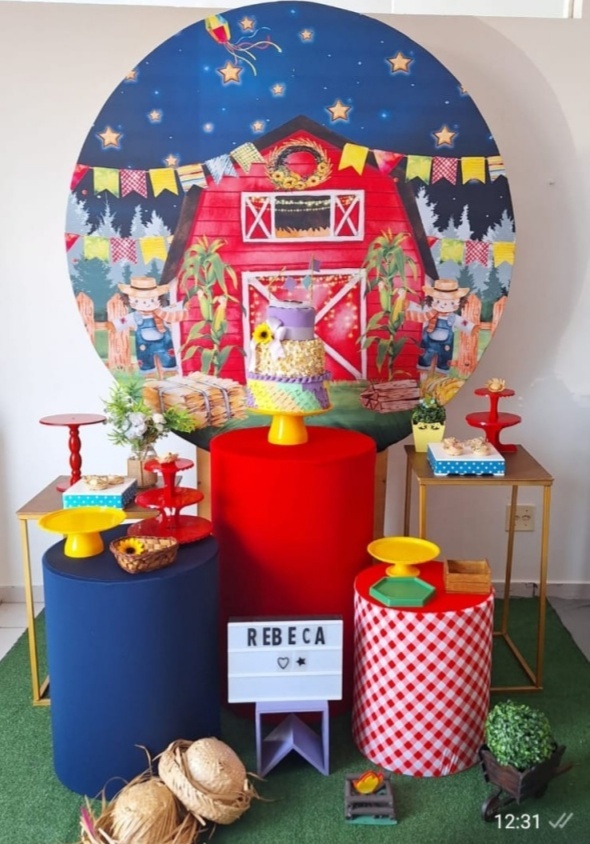 Kit Festa Junina Vermelho E Azul - SonikaDecoracaohttps://wa.me/message/Q2BS5PB4ZSIYH1