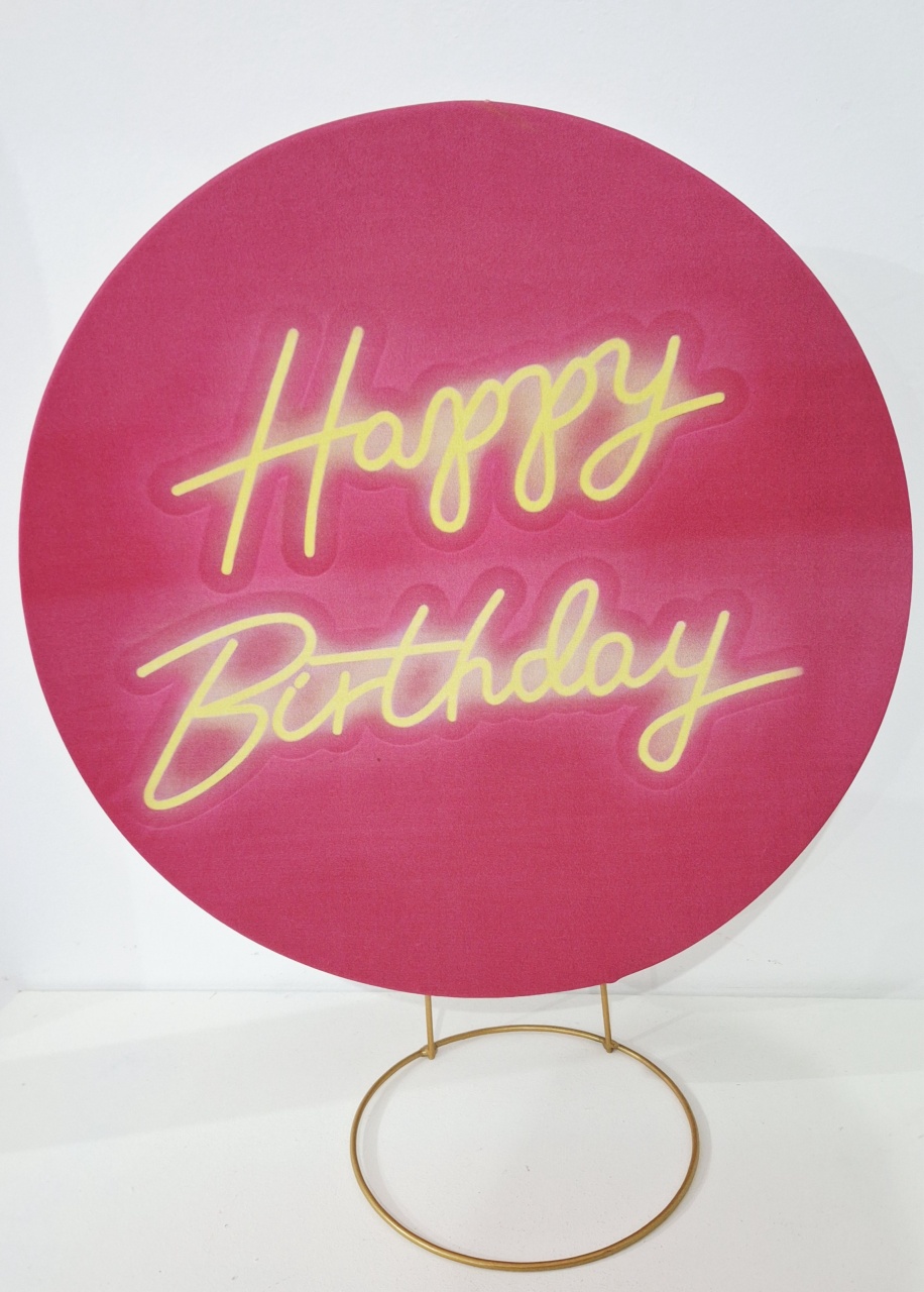 Mini Painel Rosa Heppy Birthday - SonikaDecoracaohttps://wa.me/message/Q2BS5PB4ZSIYH1