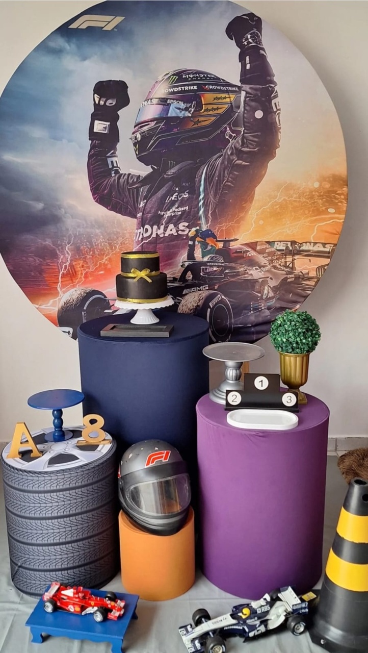 Decoração 1/3 Formula 1 - SonikaDecoracaohttps://wa.me/message/Q2BS5PB4ZSIYH1