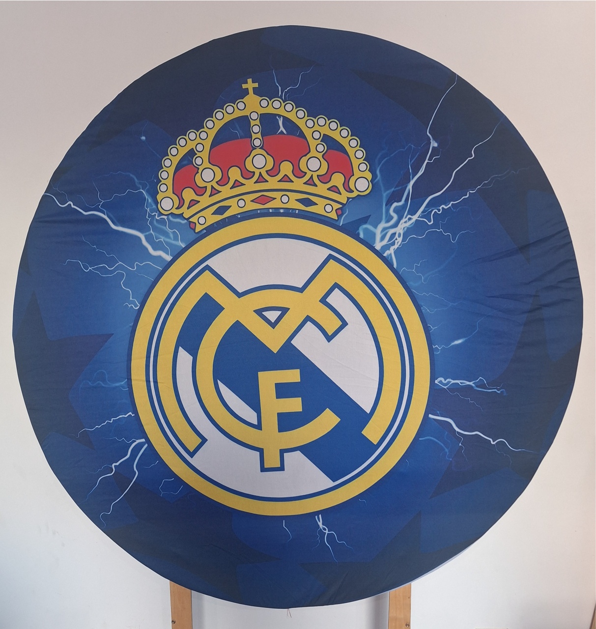 Painel  Real Madri - SonikaDecoracaohttps://wa.me/message/Q2BS5PB4ZSIYH1