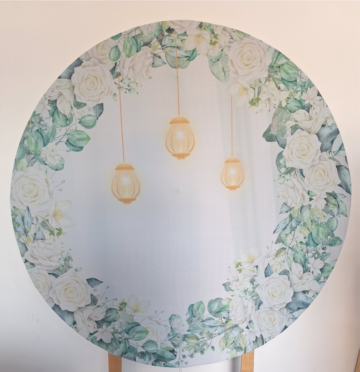 Painel Floral Pendende - SonikaDecoracaohttps://wa.me/message/Q2BS5PB4ZSIYH1