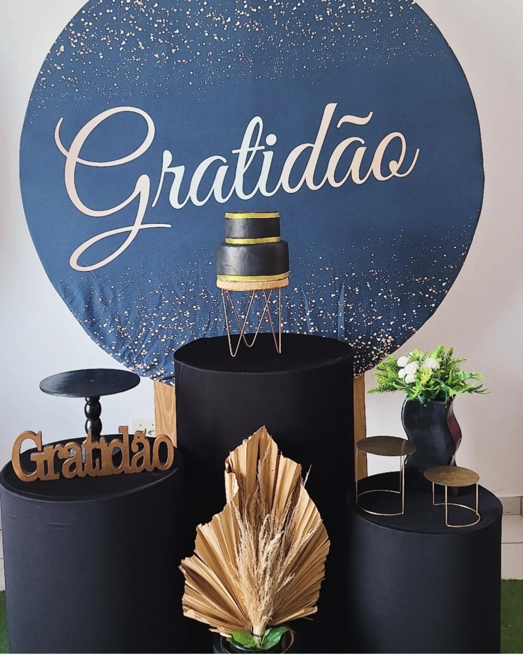 Ki Gratidão Preto - SonikaDecoracaohttps://wa.me/message/Q2BS5PB4ZSIYH1