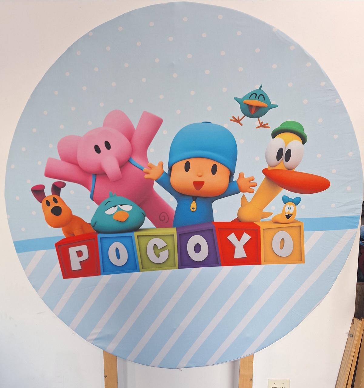 Painel Pocoyo - SonikaDecoracaohttps://wa.me/message/Q2BS5PB4ZSIYH1