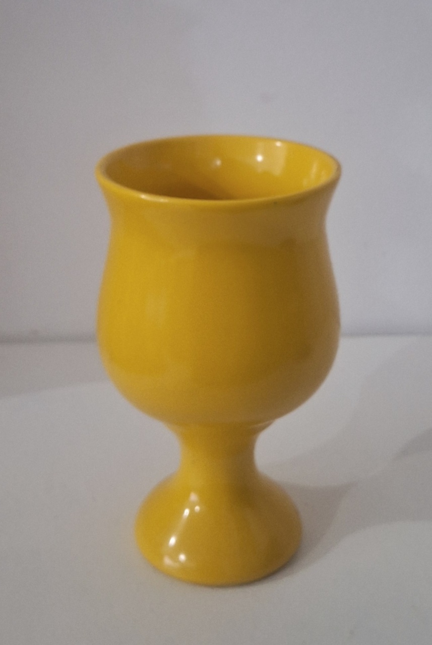 Vaso Porcelana Amarelo - SonikaDecoracaohttps://wa.me/message/Q2BS5PB4ZSIYH1