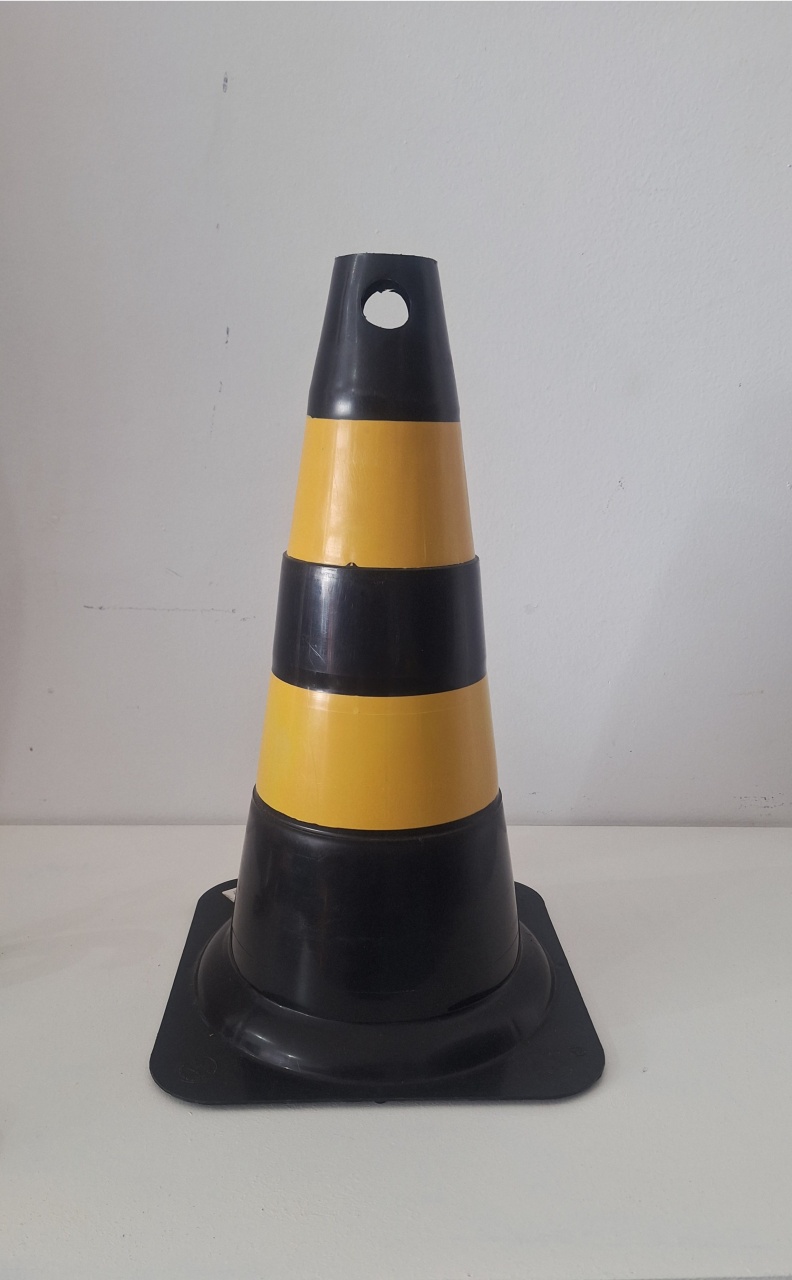 Cone Sinalização - SonikaDecoracaohttps://wa.me/message/Q2BS5PB4ZSIYH1