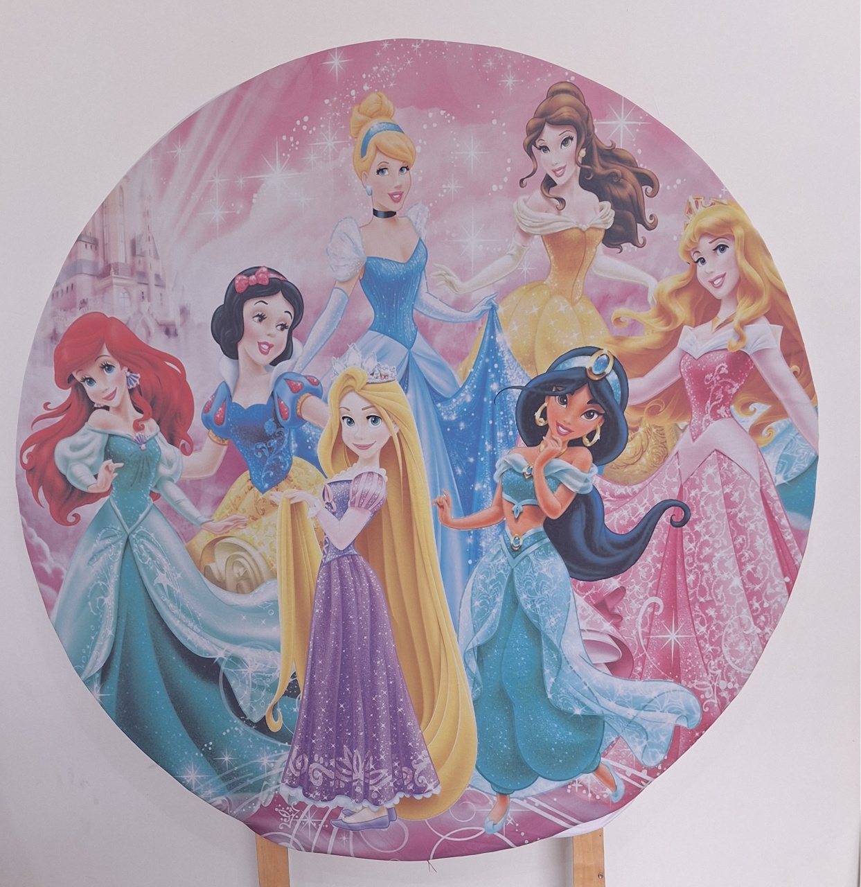 Painel  As Princesas    - SonikaDecoracaohttps://wa.me/message/Q2BS5PB4ZSIYH1