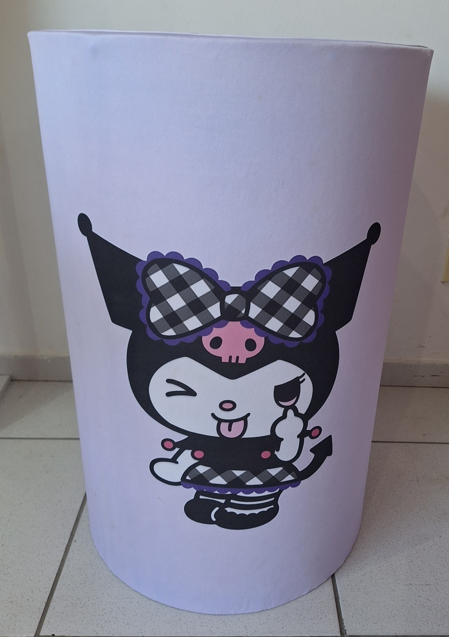 Capa Cilindro Kuromi G - SonikaDecoracaohttps://wa.me/message/Q2BS5PB4ZSIYH1