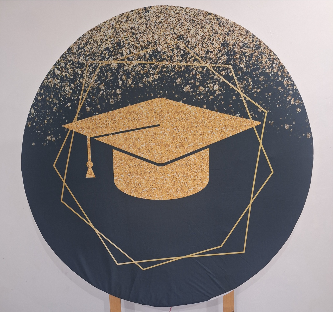 Painel Formatura - SonikaDecoracaohttps://wa.me/message/Q2BS5PB4ZSIYH1