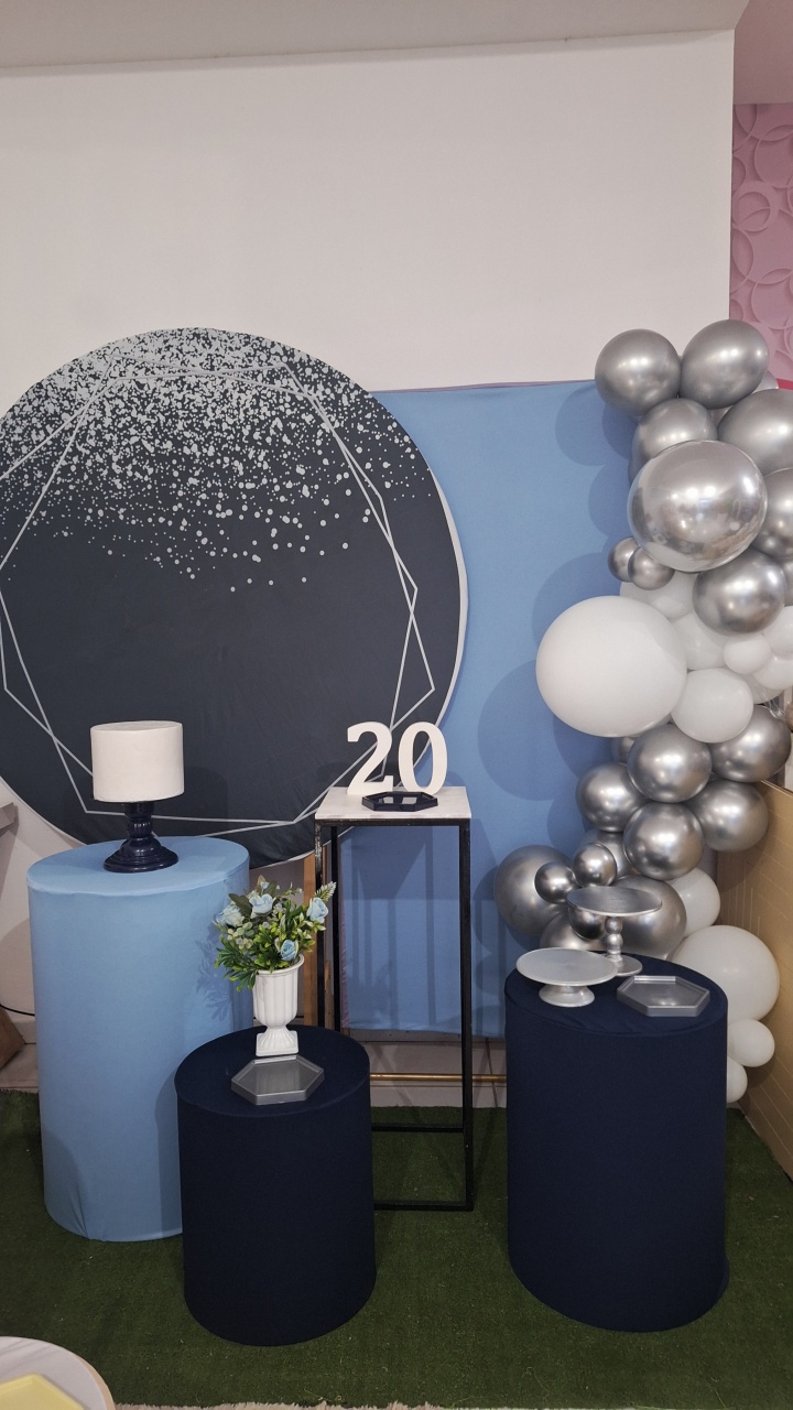 Kit Azul Com Preto Glitter - SonikaDecoracaohttps://wa.me/message/Q2BS5PB4ZSIYH1