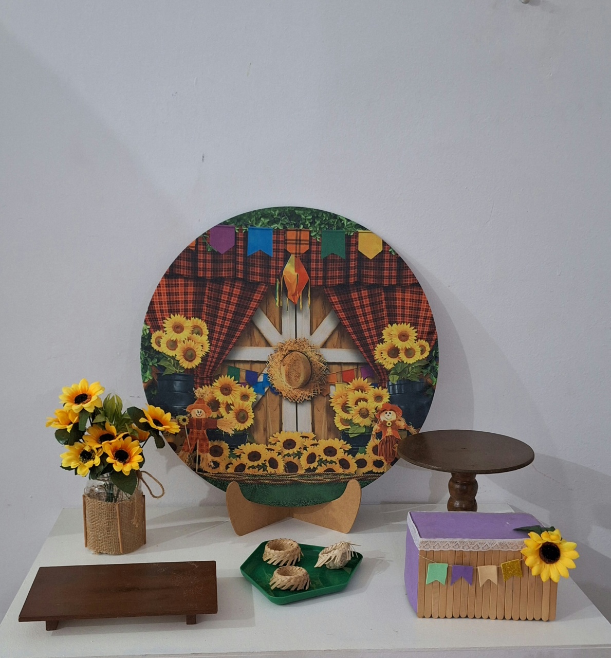 Kit Festa Junina Girasol - SonikaDecoracaohttps://wa.me/message/Q2BS5PB4ZSIYH1