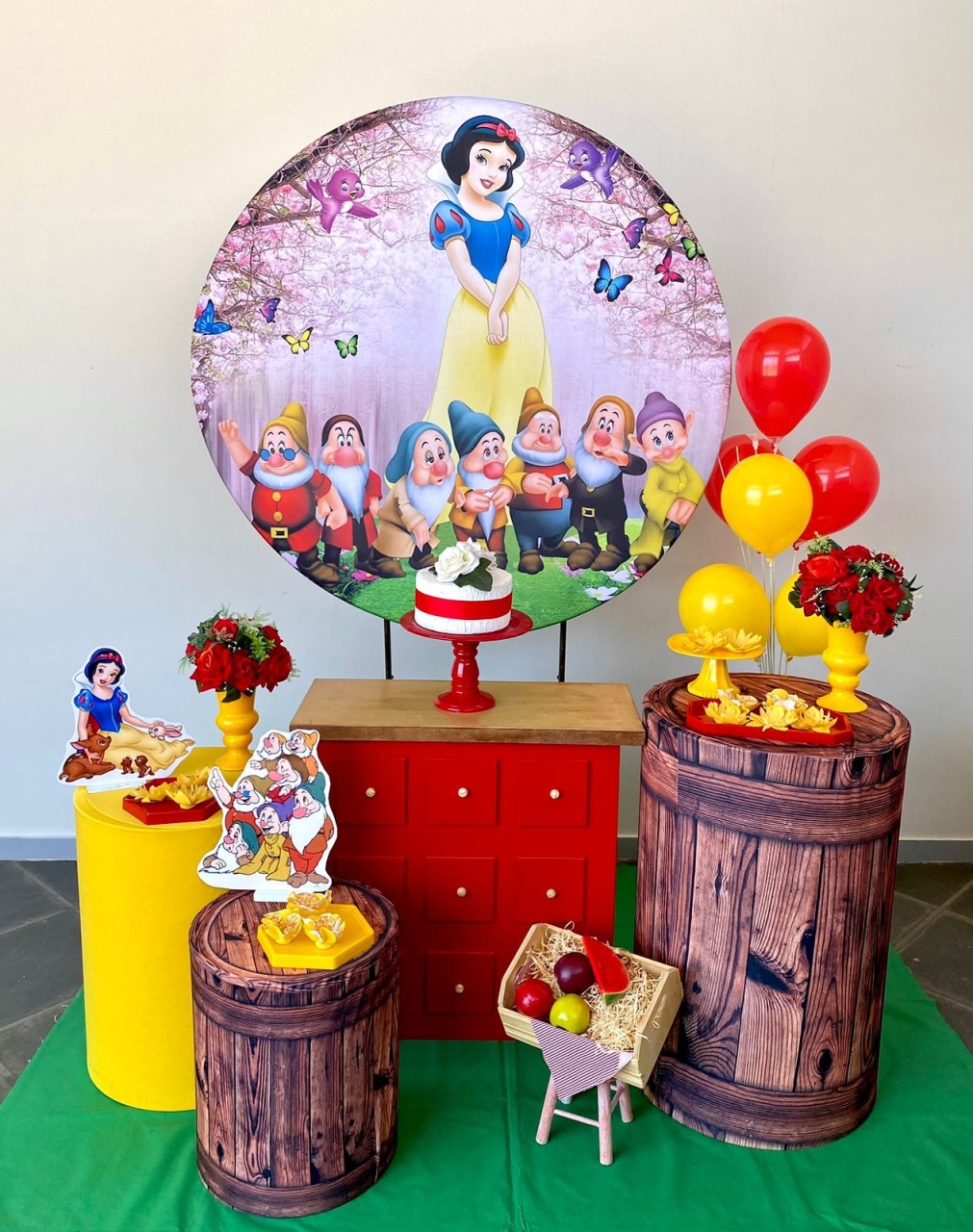 Kit Infantil Mini Party Branca de Neve - Loja Lepetit Locação