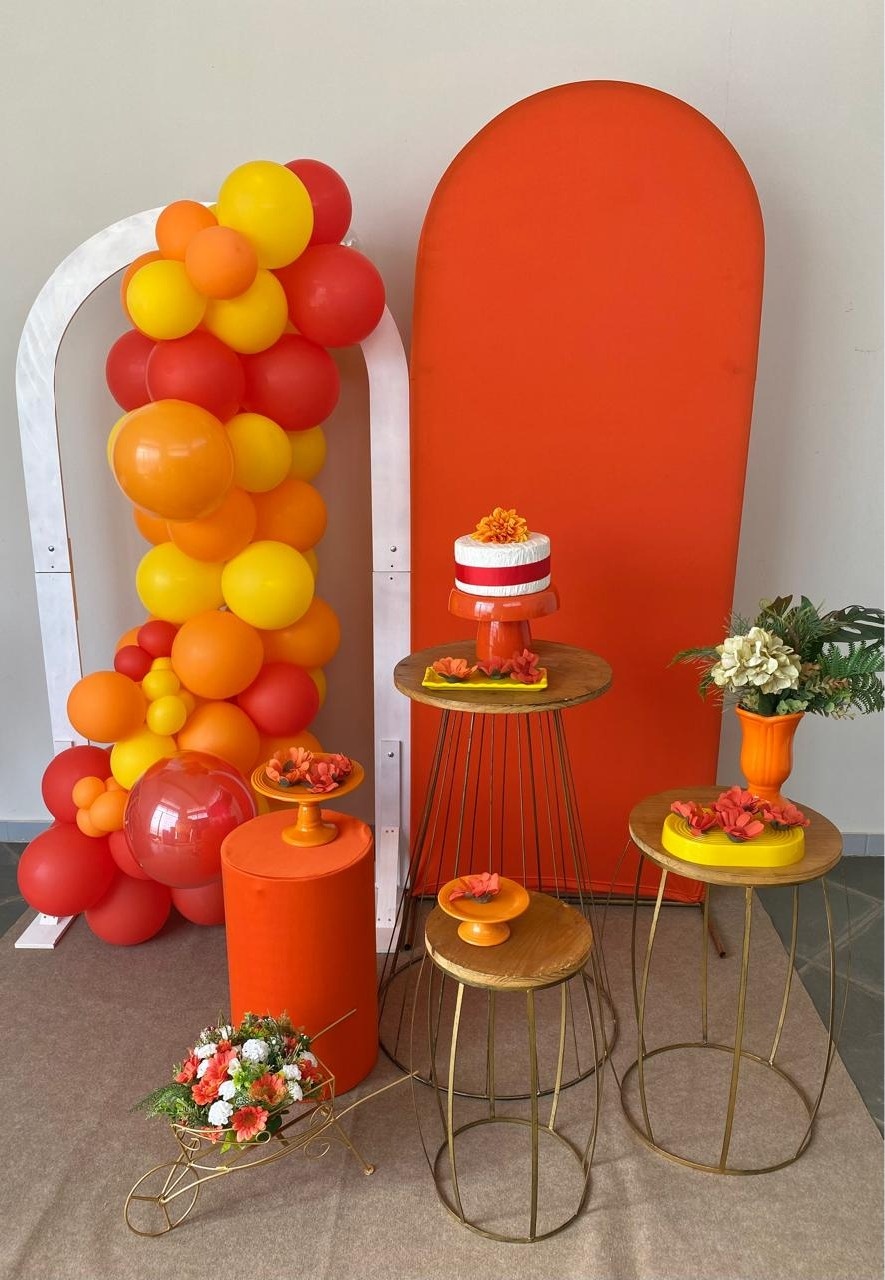 Kit Adulto Mini Party Premium 2 Painéis Romano E Portal - Loja Lepetit Locação