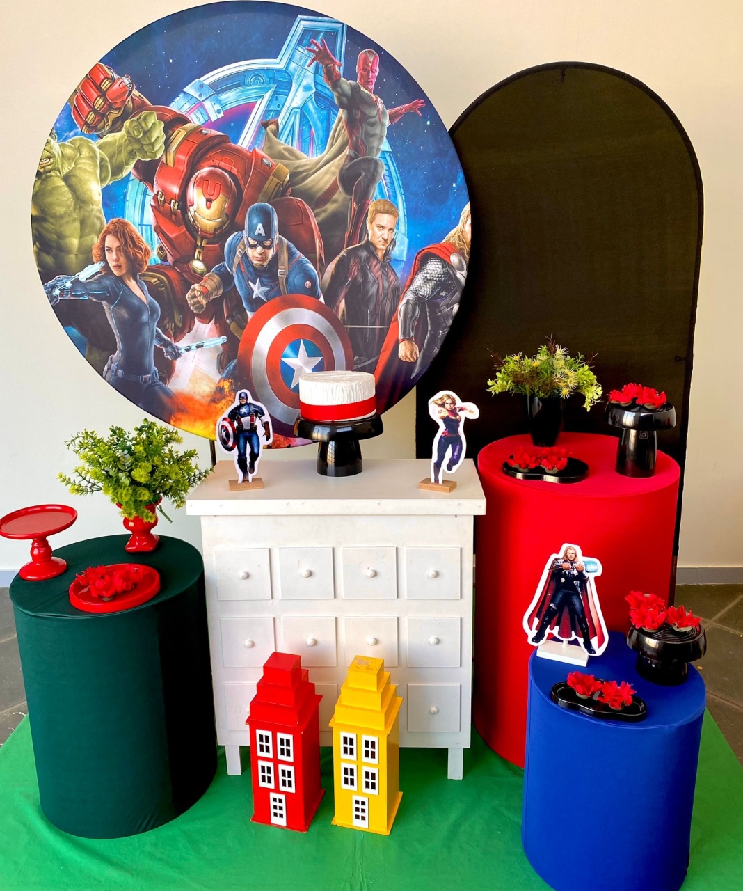 Kit Infantil Mini Party P Vingadores  - Loja Lepetit Locação