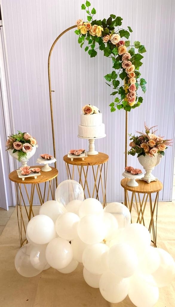 Kit Adulto Mini Party Painel Com Flores  - Loja Lepetit Locação