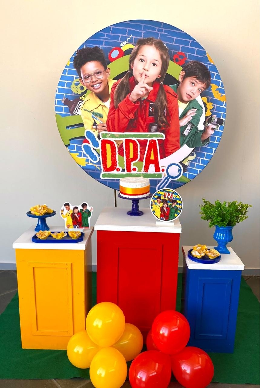 Kit Infantil Mini Cenário Detetive Do Prédio Azul  - Loja Lepetit Locação