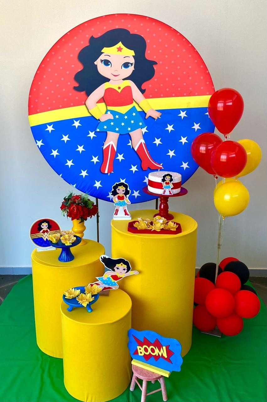 Kit Infantil Mini Cenário Mulher Maravilha Cut  - Loja Lepetit Locação